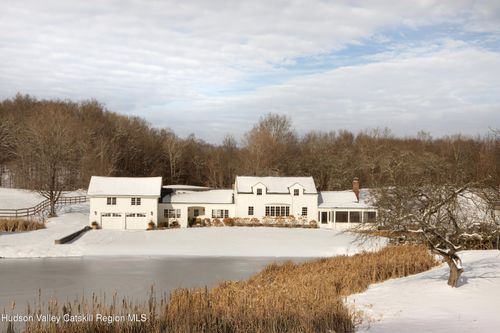 745 Hollow Rd, Staatsburg, NY, 12580-6327 | Card Image