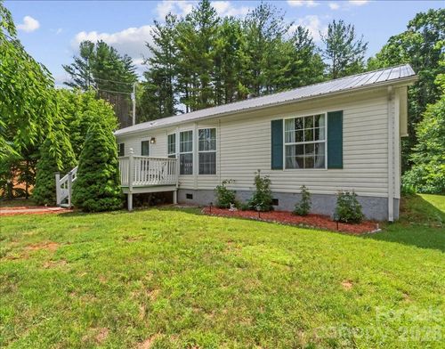 98 Cardinal Ln, Burnsville, NC, 28714-8582 | Card Image