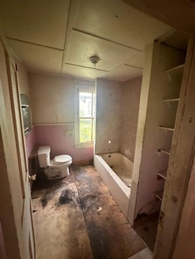 57 Church St, House other with 3 bedrooms, 1 bathrooms and 2 parking in Cheshire MA | Image 6