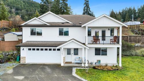 1067 Lisa Close, Shawnigan Lake, BC, V8H2H8 | Card Image