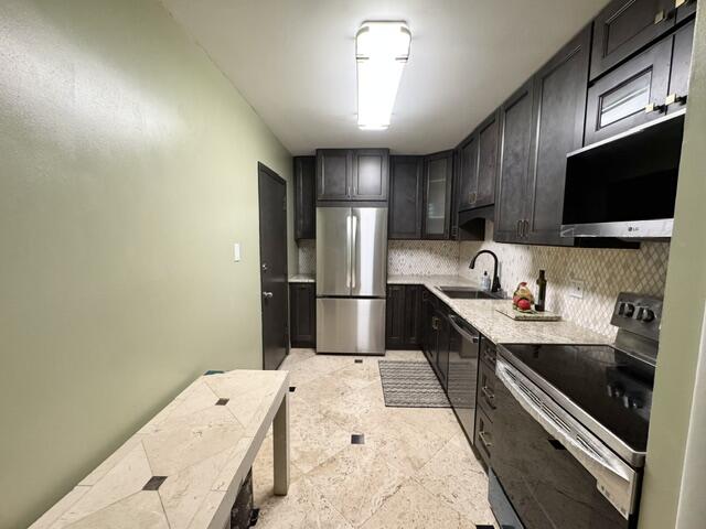 Residential Lease in Fort Lauderdale 5