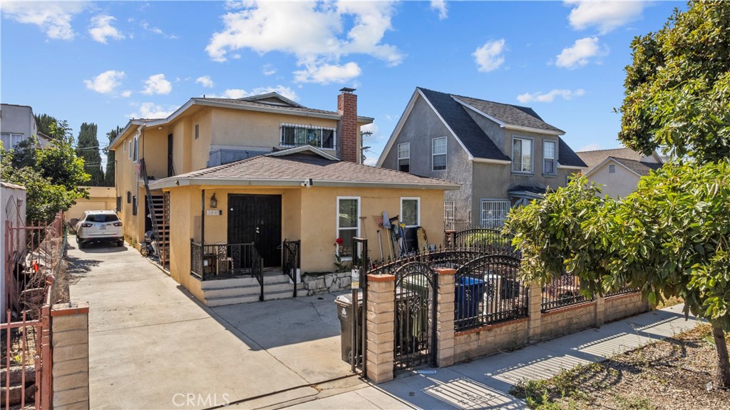 Residential Income in Los Angeles 5