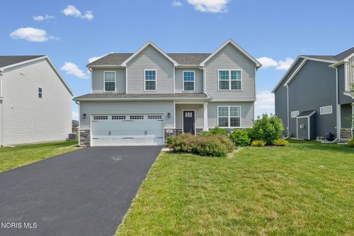 199 Valley Hall Dr, Perrysburg, OH, 43551-6927 | Card Image
