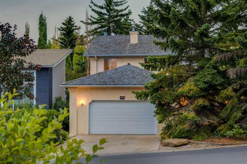 660 Coach Grove Rd Sw, Calgary, AB, T3H1C6 | Card Image