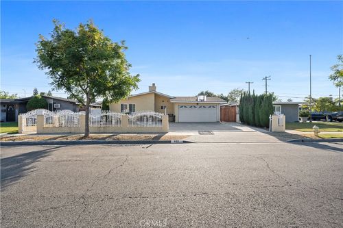 931 N Holly St, Anaheim, CA, 92801 | Card Image