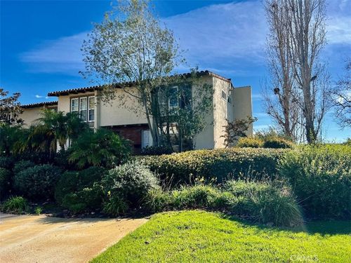 2225 Vista Huerta, Newport Beach, CA, 92660-4038 | Card Image