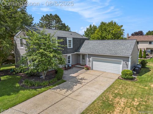 43085 Whisper Ct, Northville, MI, 48168-2060 | Card Image