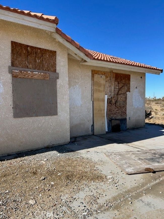 6502 La Mesa Rd, House other with 10 bedrooms, 6 bathrooms and 6 parking in Phelan CA | Image 6