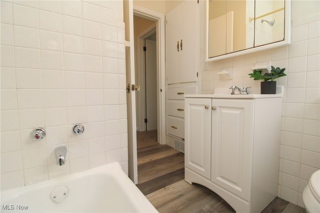803 5 Th St, House other with 3 bedrooms, 2 bathrooms and null parking in Struthers OH | Image 18