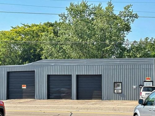 197 W Randall St, Coopersville, MI, 49404-1400 | Card Image