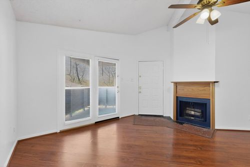 16-8545 Midpark Rd, Dallas, TX, 75240-4133 | Card Image