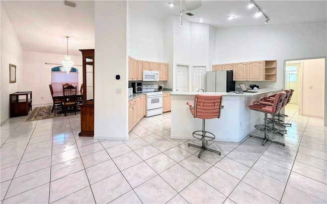 51 Joy Haven Dr, House other with 3 bedrooms, 2 bathrooms and null parking in SEBASTIAN FL | Image 9