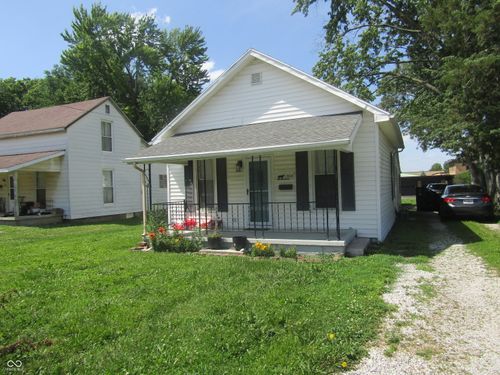 1304 E Main St, Crawfordsville, IN, 47933-2001 | Card Image