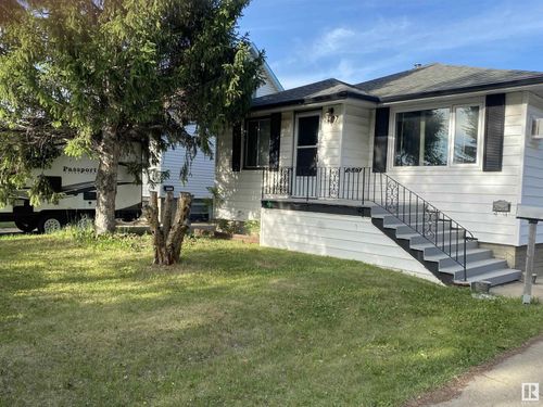 13107 120 St Nw, Edmonton, AB, T5E5P1 | Card Image