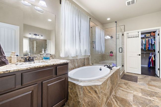 1100 Teravista Xing, House other with 5 bedrooms, 5 bathrooms and 2 parking in Georgetown TX | Image 18