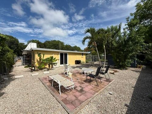 577 Boyd Dr, Key Largo, FL, 33037-2753 | Card Image