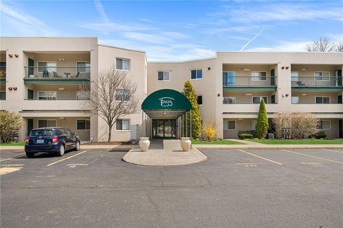 113-25 Devereux St, Providence, RI, 02909-5557 | Card Image