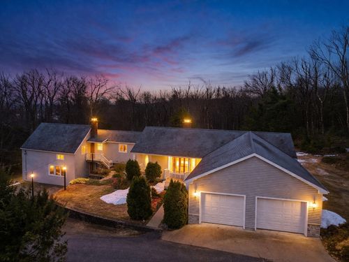 106 Paxton Rd, Holden, MA, 01520-1054 | Card Image