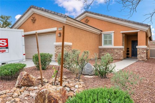 1053 Fishing St, Henderson, NV, 89011-2511 | Card Image