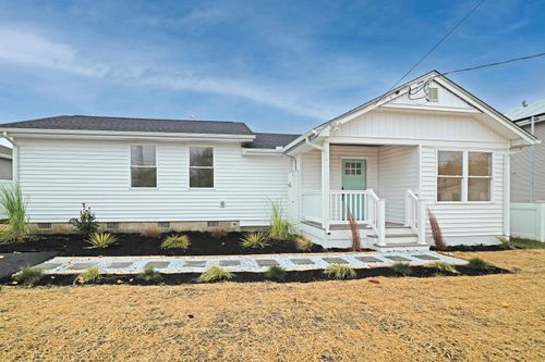 4 W Florida Ave, Villas, NJ, 08251-3011 | Card Image