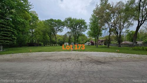 VL (Lot 173) Vinewood, Romulus, MI, 48174 | Card Image
