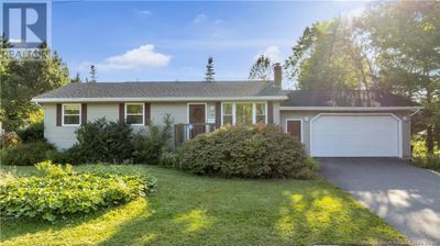 337 Lakeview Dr, House other with 3 bedrooms, 2 bathrooms and null parking in Saint John NB | Image 1