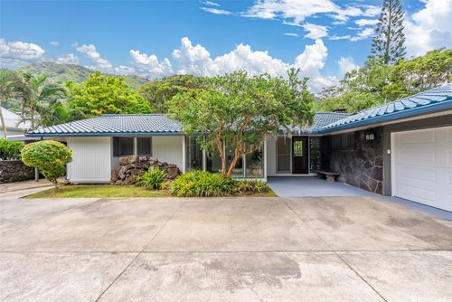 3621 Nuuanu Pali Dr, Honolulu, HI, 96817-5218 | Card Image
