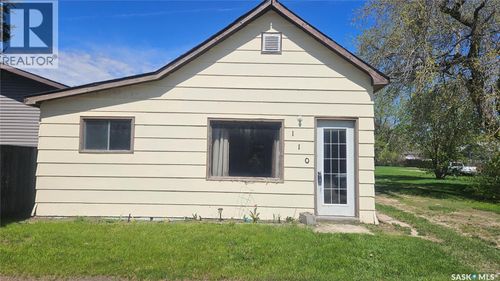 110 4th St S, Wakaw, SK, S0K4P0 | Card Image