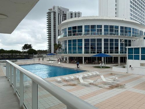 1109-5445 Collins Ave, Miami Beach, FL, 33140-2549 | Card Image