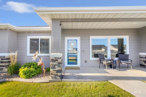 1050 Birchton Loop, Twin Falls, ID, 83301-4790 | Card Image
