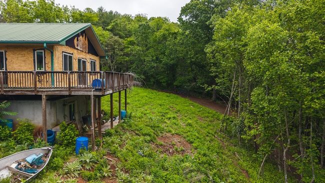 4042 Cabin Land Dr, Home with 3 bedrooms, 3 bathrooms and null parking in Radford VA | Image 9