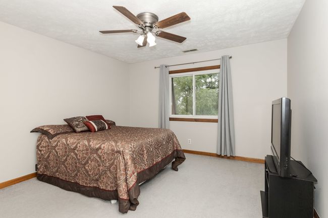 APT-20 - 109 Urban St, Home with 2 bedrooms, 1 bathrooms and 1 parking in Bloomington IL | Image 19