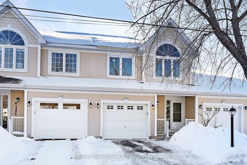 20 Alma St E, Kemptville, ON, K0G1J0 | Card Image