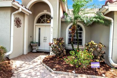 3813 72 Nd Terrace E, House other with 4 bedrooms, 3 bathrooms and null parking in Sarasota FL | Image 2