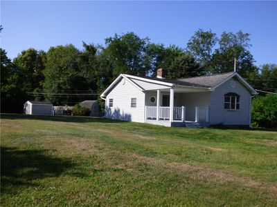 142 S Long Rd, House other with 2 bedrooms, 1 bathrooms and 4 parking in Raccoon Twp PA | Image 2