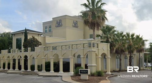 1585 Gulf Shores Pkwy, Gulf Shores, AL, 36542-3437 | Card Image