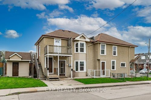 54 Frederick Ave, Hamilton, ON, L8H4K4 | Card Image