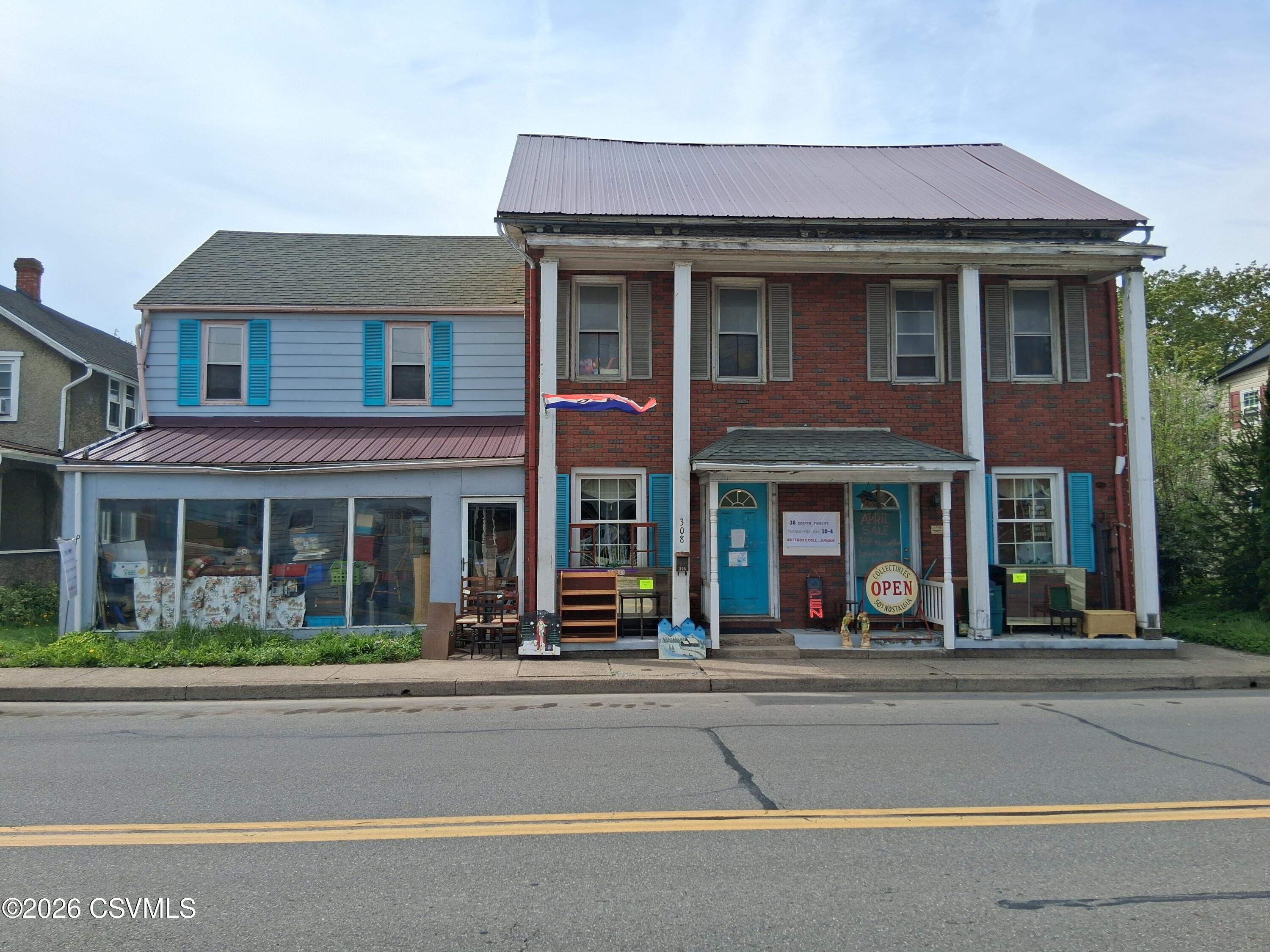 308 S Market St, Selinsgrove, PA 17870