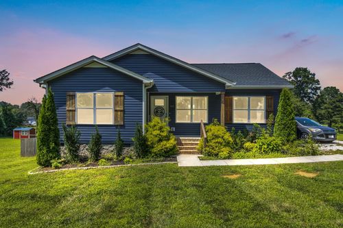 142 Pine Ave, Morrison, TN, 37357-5832 | Card Image