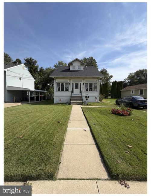 323 Monroe Ave, CHERRY HILL, NJ, 08002-2379 | Card Image