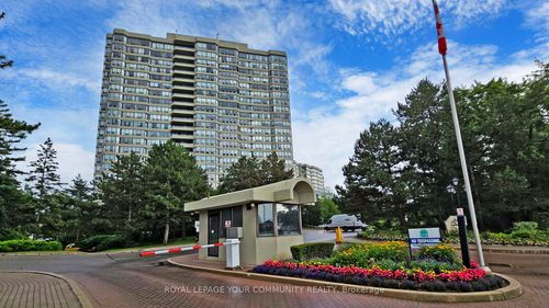 404-24 Hanover Rd, Brampton, ON, L6S5K8 | Card Image