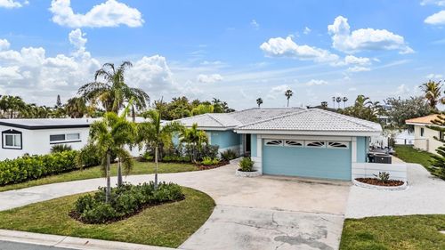 11425 5th St E, TREASURE ISLAND, FL, 33706-3034 | Card Image