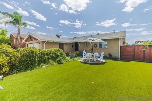 8105 Dorchester St, Spring Valley, CA, 91977-3719 | Card Image