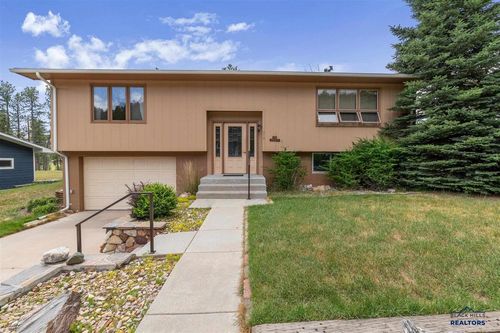 515 Belair Dr, Custer, SD, 57730 | Card Image