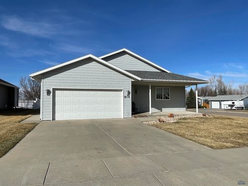 804 Northridge Dr, Rapid City, SD, 57701-7055 | Card Image