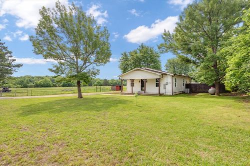 711 Farm Road 1510, Brookston, TX, 75421-2735 | Card Image