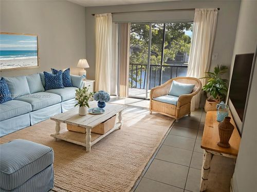 apt-204-7920 Colony Cir N, Tamarac, FL, 33321-8325 | Card Image