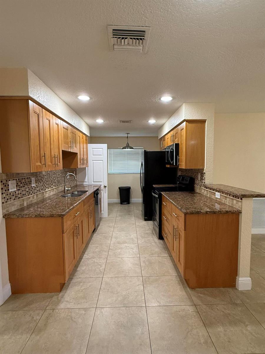 Residential Lease in Tamarac 3