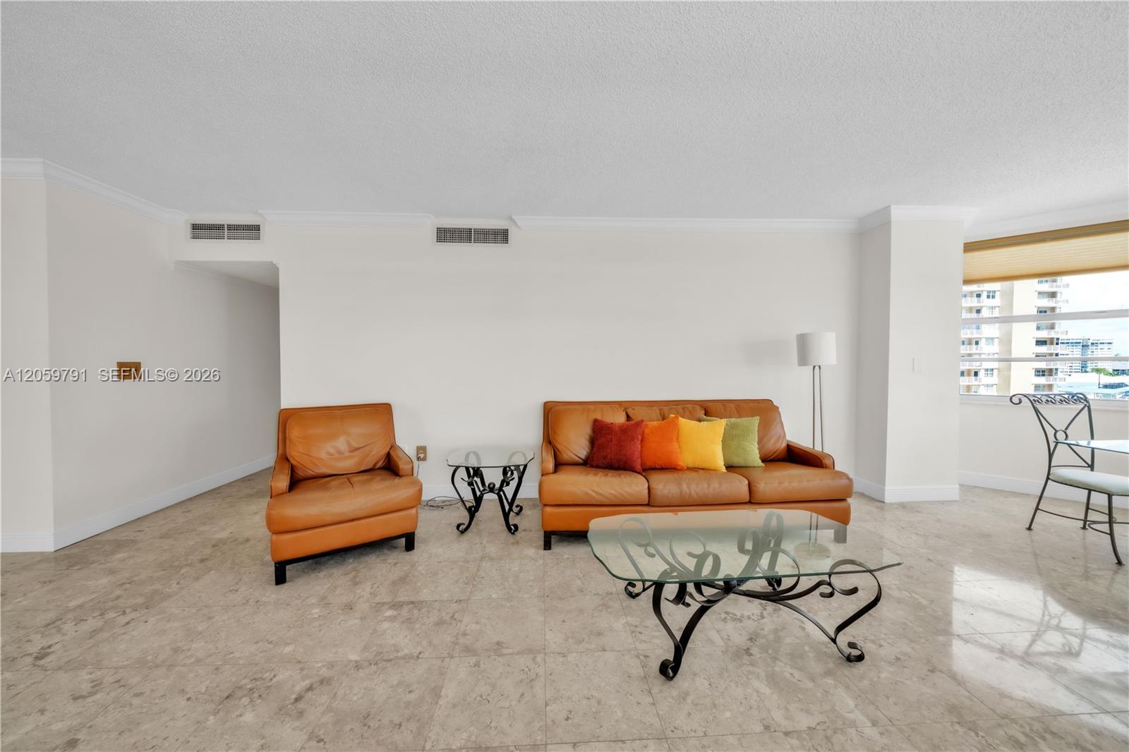 Residential Lease in Hallandale Beach 3