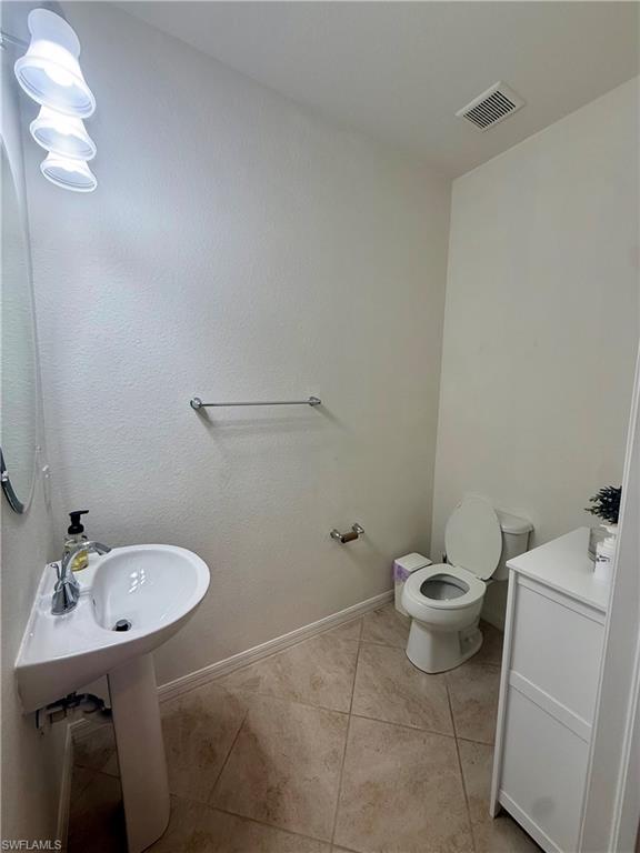 Residential Lease in FORT MYERS 3
